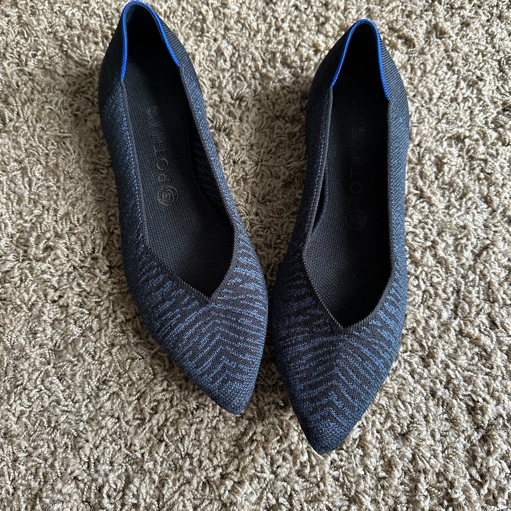 Rothys The Point Midnight Metallic Blue Zebra size 11